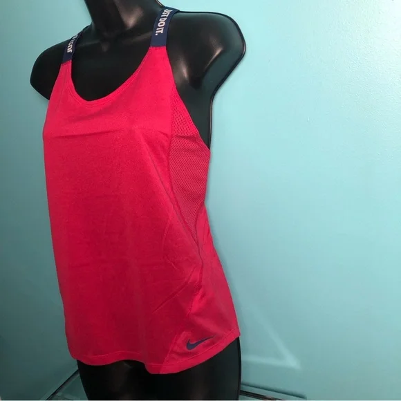 ⭐️NEW⭐️Nike Women’s Dri-Fit Tank Top - Picture 2 of 7